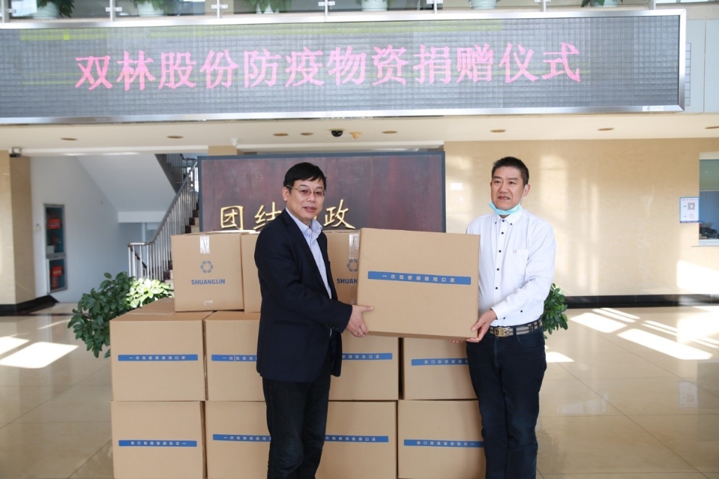 bat365捐赠5万个口罩增援抗疫